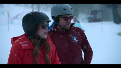 Falling_For_Christmas_2022_1080p_LLP_007156.jpg