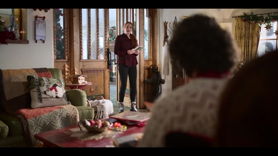 Click to view full size image
==============
Falling_For_Christmas_2022_1080p_LLP_007339.jpg Falling_For_Christmas_2022_1080p_LLP_007339.jpg