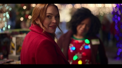 Falling_For_Christmas_2022_1080p_LLP_007965.jpg