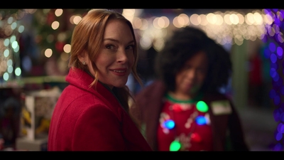 Falling_For_Christmas_2022_1080p_LLP_007973.jpg