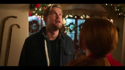 Click to view full size image
==============
Falling_For_Christmas_2022_1080p_LLP_008029.jpg Falling_For_Christmas_2022_1080p_LLP_008029.jpg
