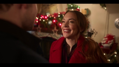 Falling_For_Christmas_2022_1080p_LLP_008042.jpg