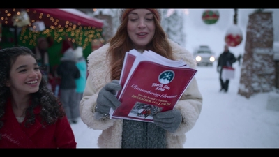 Click to view full size image
==============
Falling_For_Christmas_2022_1080p_LLP_008940.jpg Falling_For_Christmas_2022_1080p_LLP_008940.jpg