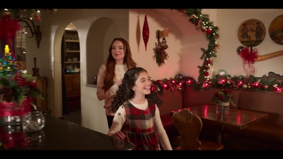 Click to view full size image
==============
Falling_For_Christmas_2022_1080p_LLP_008988.jpg Falling_For_Christmas_2022_1080p_LLP_008988.jpg