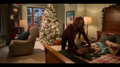 Click to view full size image
==============
Falling_For_Christmas_2022_1080p_LLP_009393.jpg Falling_For_Christmas_2022_1080p_LLP_009393.jpg