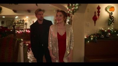 Click to view full size image
==============
Falling_For_Christmas_2022_1080p_LLP_009830.jpg Falling_For_Christmas_2022_1080p_LLP_009830.jpg