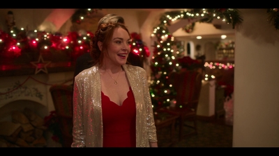 Falling_For_Christmas_2022_1080p_LLP_009840.jpg