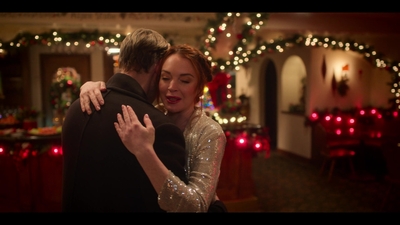 Click to view full size image
==============
Falling_For_Christmas_2022_1080p_LLP_009952.jpg Falling_For_Christmas_2022_1080p_LLP_009952.jpg