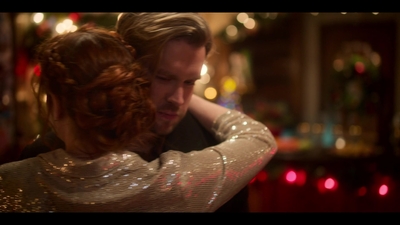 Click to view full size image
==============
Falling_For_Christmas_2022_1080p_LLP_009956.jpg Falling_For_Christmas_2022_1080p_LLP_009956.jpg