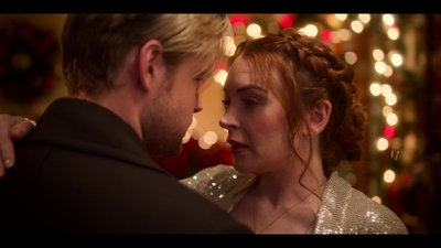 Falling_For_Christmas_2022_1080p_LLP_009992.jpg