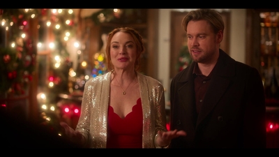 Falling_For_Christmas_2022_1080p_LLP_010022.jpg