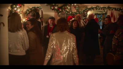 Click to view full size image
==============
Falling_For_Christmas_2022_1080p_LLP_010143.jpg Falling_For_Christmas_2022_1080p_LLP_010143.jpg
