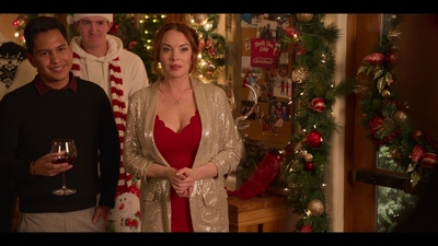 Click to view full size image
==============
Falling_For_Christmas_2022_1080p_LLP_010572.jpg Falling_For_Christmas_2022_1080p_LLP_010572.jpg