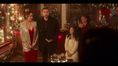 Click to view full size image
==============
Falling_For_Christmas_2022_1080p_LLP_010615.jpg Falling_For_Christmas_2022_1080p_LLP_010615.jpg