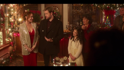 Click to view full size image
==============
Falling_For_Christmas_2022_1080p_LLP_010617.jpg Falling_For_Christmas_2022_1080p_LLP_010617.jpg