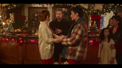 Click to view full size image
==============
Falling_For_Christmas_2022_1080p_LLP_010652.jpg Falling_For_Christmas_2022_1080p_LLP_010652.jpg