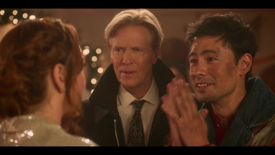 Falling_For_Christmas_2022_1080p_LLP_010789.jpg