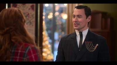 Falling_For_Christmas_2022_1080p_LLP_012281.jpg