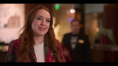Falling_For_Christmas_2022_1080p_LLP_012292.jpg