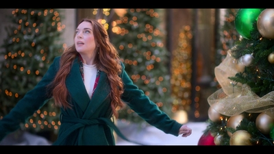 Click to view full size image
==============
Falling_For_Christmas_2022_1080p_LLP_012593.jpg Falling_For_Christmas_2022_1080p_LLP_012593.jpg