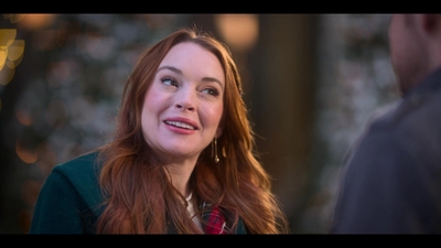 Click to view full size image
==============
Falling_For_Christmas_2022_1080p_LLP_012683.jpg Falling_For_Christmas_2022_1080p_LLP_012683.jpg