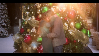 Click to view full size image
==============
Falling_For_Christmas_2022_1080p_LLP_012782.jpg Falling_For_Christmas_2022_1080p_LLP_012782.jpg