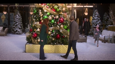 Click to view full size image
==============
Falling_For_Christmas_2022_1080p_LLP_012810.jpg Falling_For_Christmas_2022_1080p_LLP_012810.jpg