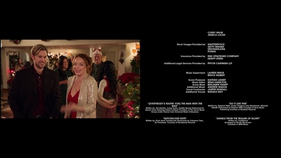 Click to view full size image
==============
Falling_For_Christmas_2022_1080p_LLP_013278.jpg Falling_For_Christmas_2022_1080p_LLP_013278.jpg