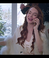 Falling_For_Christmas_2022_1080p_LLP_000532.jpg
