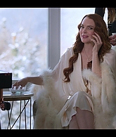 Falling_For_Christmas_2022_1080p_LLP_000554.jpg