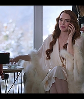 Falling_For_Christmas_2022_1080p_LLP_000556.jpg