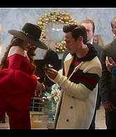 Falling_For_Christmas_2022_1080p_LLP_001174.jpg