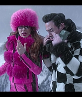 Falling_For_Christmas_2022_1080p_LLP_002779.jpg