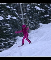 Falling_For_Christmas_2022_1080p_LLP_002867.jpg