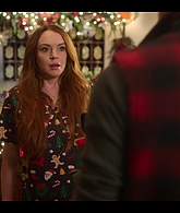 Falling_For_Christmas_2022_1080p_LLP_003647.jpg