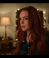 Falling_For_Christmas_2022_1080p_LLP_003753.jpg
