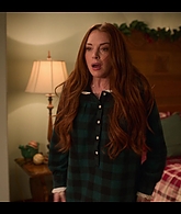 Falling_For_Christmas_2022_1080p_LLP_003782.jpg