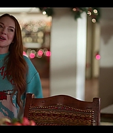 Falling_For_Christmas_2022_1080p_LLP_004530.jpg