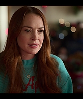 Falling_For_Christmas_2022_1080p_LLP_004639.jpg