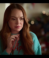 Falling_For_Christmas_2022_1080p_LLP_004661.jpg