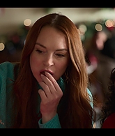 Falling_For_Christmas_2022_1080p_LLP_004691.jpg