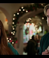 Falling_For_Christmas_2022_1080p_LLP_005109.jpg