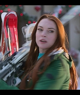 Falling_For_Christmas_2022_1080p_LLP_005248.jpg