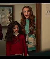 Falling_For_Christmas_2022_1080p_LLP_005676.jpg
