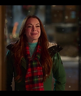 Falling_For_Christmas_2022_1080p_LLP_005729.jpg