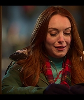 Falling_For_Christmas_2022_1080p_LLP_005754.jpg