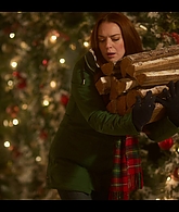 Falling_For_Christmas_2022_1080p_LLP_005867.jpg