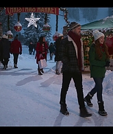 Falling_For_Christmas_2022_1080p_LLP_006111.jpg