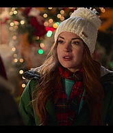 Falling_For_Christmas_2022_1080p_LLP_006155.jpg