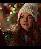 Falling_For_Christmas_2022_1080p_LLP_006172.jpg